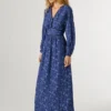 Abito lungo con stampa Paisley Abito lungo con stampa Paisley