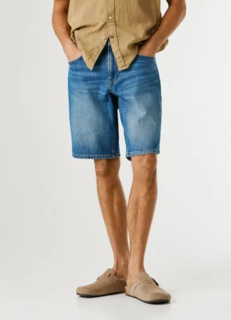 Bermuda in denim dal taglio affusolato