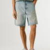 Bermuda in denim dalla vestibilità ampia Bermuda in denim dalla vestibilità ampia