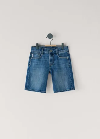 Bermuda in denim dalla vestibilità dritta