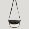 Borsa a tracolla con patta Borsa a tracolla con patta