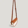Borsa a tracolla con patta Borsa a tracolla con patta