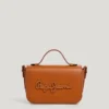 Borsa a tracolla effetto pelle con patta Borsa a tracolla effetto pelle con patta