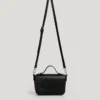 Borsa a tracolla effetto pelle con patta Borsa a tracolla effetto pelle con patta