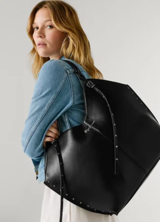 Borsa Tote effetto pelle con borchie
