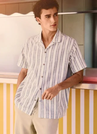 Camicia a righe con colletto cubano