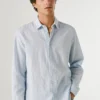 Camicia a righe dal taglio regolare