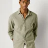 Camicia dalla vestibilità regolare tinta in capo Camicia dalla vestibilità regolare tinta in capo