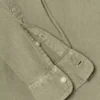 Camicia dalla vestibilità regolare tinta in capo Camicia dalla vestibilità regolare tinta in capo