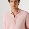 Camicia dalla vestibilità regolare tinta in capo Camicia dalla vestibilità regolare tinta in capo