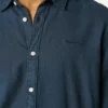 Camicia dalla vestibilità regolare tinta in capo Camicia dalla vestibilità regolare tinta in capo