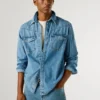 Camicia in denim dalla vestibilità regolare Camicia in denim dalla vestibilità regolare