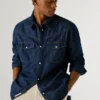Camicia in denim dalla vestibilità regolare Camicia in denim dalla vestibilità regolare
