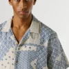 Camicia patchwork con colletto cubano Camicia patchwork con colletto cubano