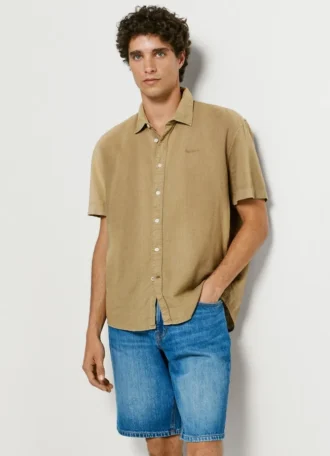 Camicia tinta in capo
