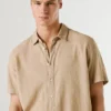 Camicia tinta in capo