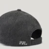 Cappellino con logo ricamato Cappellino con logo ricamato