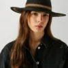 Cappello in rafia Cappello in rafia