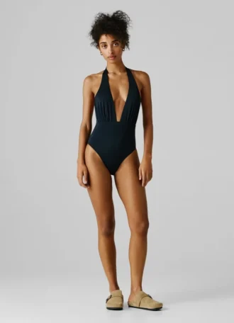 Costume da bagno con scollo all’americana