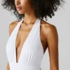 Costume da bagno con scollo all’americana