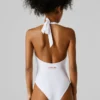 Costume da bagno con scollo all’americana