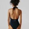 Costume da bagno con scollo all’americana