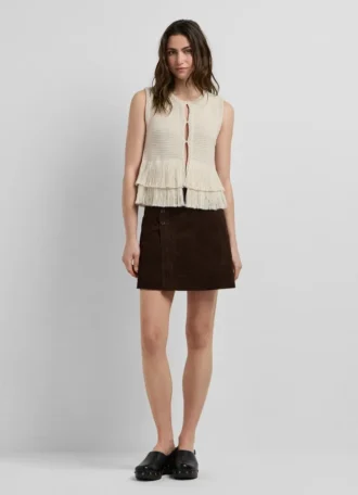 Gilet all’uncinetto con frange
