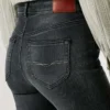 Jeans a vita alta e gamba svasata – Willa Jeans a vita alta e gamba svasata – Willa