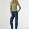 Jeans a vita alta e vestibilità affusolata – Viola Jeans a vita alta e vestibilità affusolata – Viola