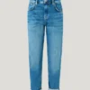 Jeans a vita alta e vestibilità affusolata – Viola Jeans a vita alta e vestibilità affusolata – Viola
