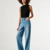 Jeans a vita alta e vestibilità ampia – Addison Jeans a vita alta e vestibilità ampia – Addison