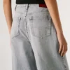 Jeans a vita alta e vestibilità ampia – Jaimy Jeans a vita alta e vestibilità ampia – Jaimy