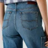 Jeans a vita alta e vestibilità dritta – Lexa