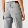 Jeans a vita alta e vestibilità dritta – Lexa