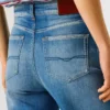 Jeans a vita alta e vestibilità dritta – Lexa