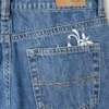 Jeans a vita alta e vestibilità dritta – Robyne Jeans a vita alta e vestibilità dritta – Robyne