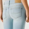 Jeans a vita bassa e gamba svasata – Pimlico