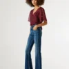 Jeans a vita media e gamba svasata – Venus Jeans a vita media e gamba svasata – Venus
