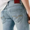 Jeans a vita media e vestibilità affusolata – Spike