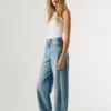 Jeans a vita media e vestibilità ampia Jeans a vita media e vestibilità ampia