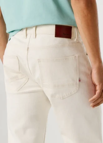 Jeans a vita media e vestibilità dritta – Cash