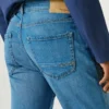 Jeans a vita media e vestibilità dritta – Cash