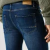 Jeans a vita media e vestibilità dritta – Cash