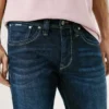 Jeans a vita media e vestibilità regolare – Cash Denim Jeans a vita media e vestibilità regolare – Cash Denim