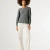 Maglione a costine con scollo a barchetta Maglione a costine con scollo a barchetta
