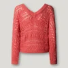 Maglione traforato con scollo a V Maglione traforato con scollo a V