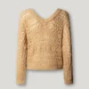 Maglione traforato con scollo a V Maglione traforato con scollo a V