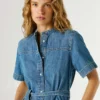 Miniabito in denim dalla vestibilità regolare Miniabito in denim dalla vestibilità regolare