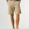 Pantaloncini chino dalla vestibilità regolare Pantaloncini chino dalla vestibilità regolare