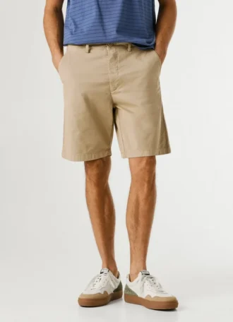 Pantaloncini chino dalla vestibilità regolare